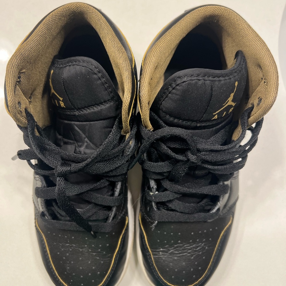 Gently worn Nikes